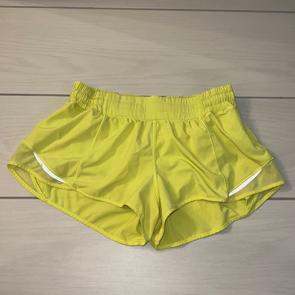 RARE Lululemon Hotty Hot Size 8